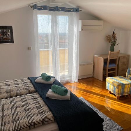 פורץ Appartement Sunny Maj מראה חיצוני תמונה