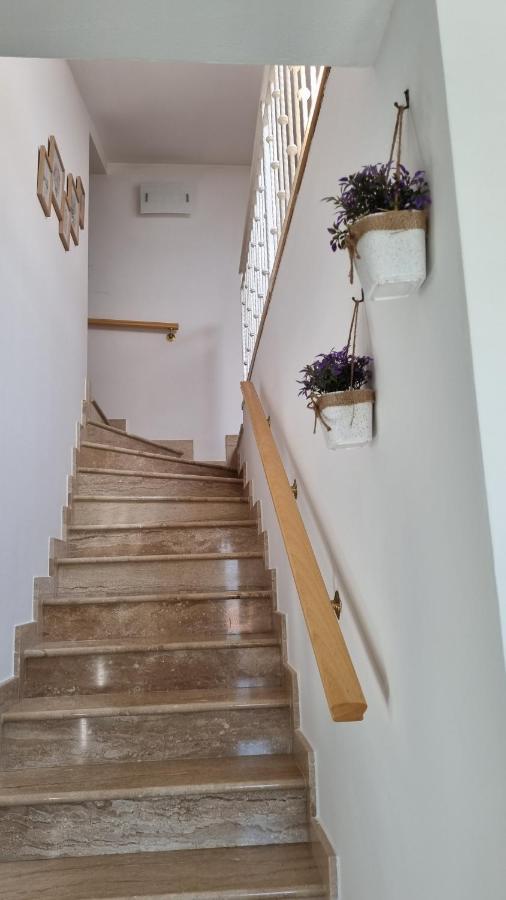 פורץ Appartement Sunny Maj מראה חיצוני תמונה