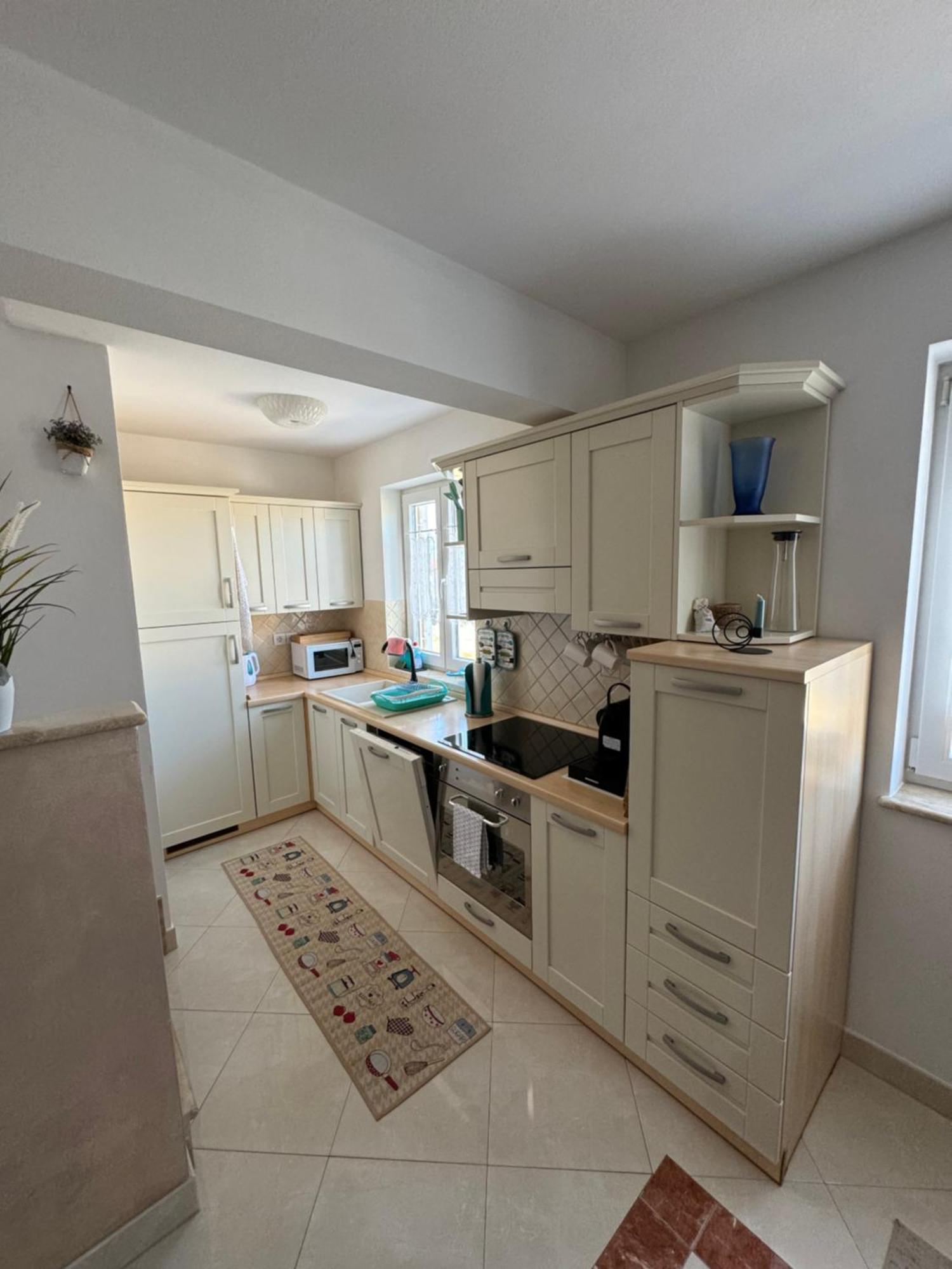 פורץ Appartement Sunny Maj מראה חיצוני תמונה